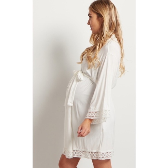 PinkBlush crochet lace trim robe nwot - Picture 2 of 2